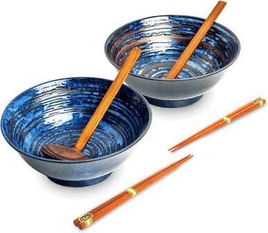 EDO JAPAN - Luxe - Ramenbowlset - Uzu - 2 Persoons - Ramen bowl set - 6 Delig - &Oslash;22 / H9 cm - Ramen - Ramen bowl - Noodles - Noodles ramen - Noodle kom - Pokebowl - Sushi stokjes - Houten Lepel - Chopsticks - Eetstokjes - Soeplepel - Kom - Schaal - Sushi servies