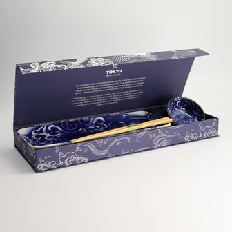 TOKYO DESIGN STUDIO - Japonism Carp Sushi Giftset 3pcs Blue 28.5x14cm + 9x3cm Incl. Chopsticks 21519 1/12