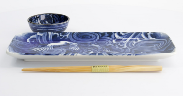 TOKYO DESIGN STUDIO - Japonism Crane Sushi Giftset 3pcs Blue 28.5x14cm + 9x3cm Incl. Chopsticks 21521